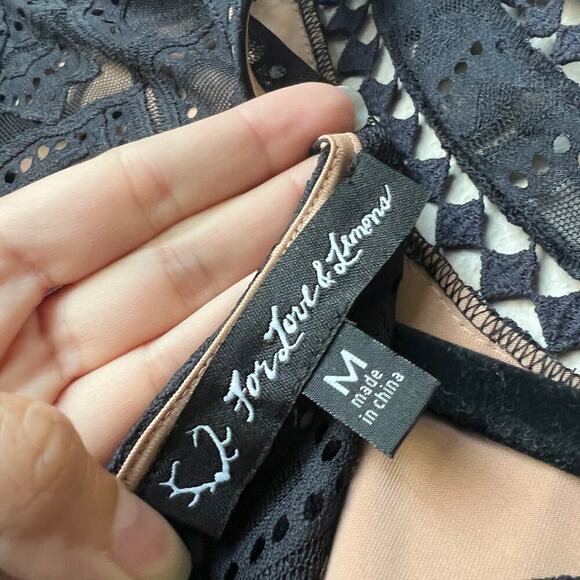 For Love & Lemons Florence Black Geometric Lace Mini Dress Size Medium - Picture 5 of 7